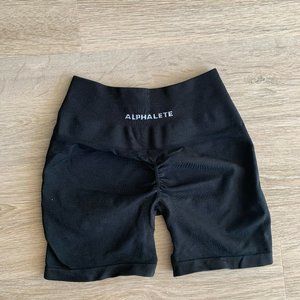 Alphalete Amplify Shorts in Black 4.5" Size Small